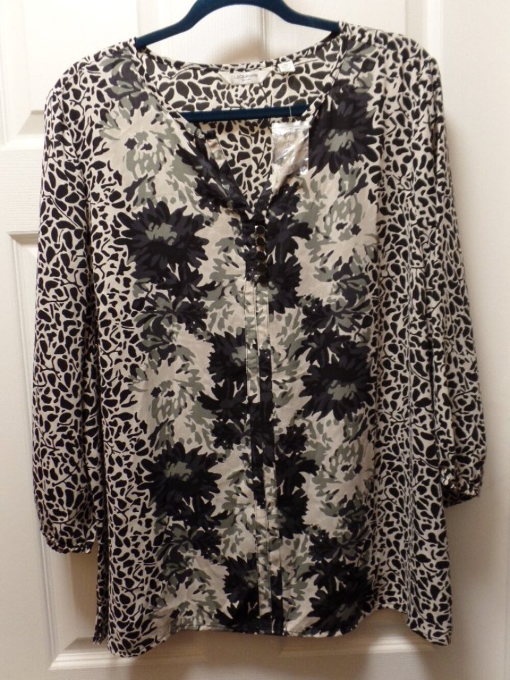 NWoT Liz Claiborne New York XL 18 20 Gray Black Floral Printed 3/4 Sleeve Blouse